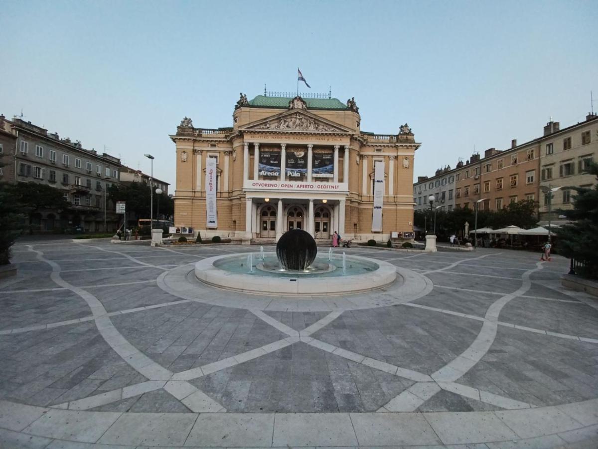 In The Centar Of Rijeka Apartment Exterior photo